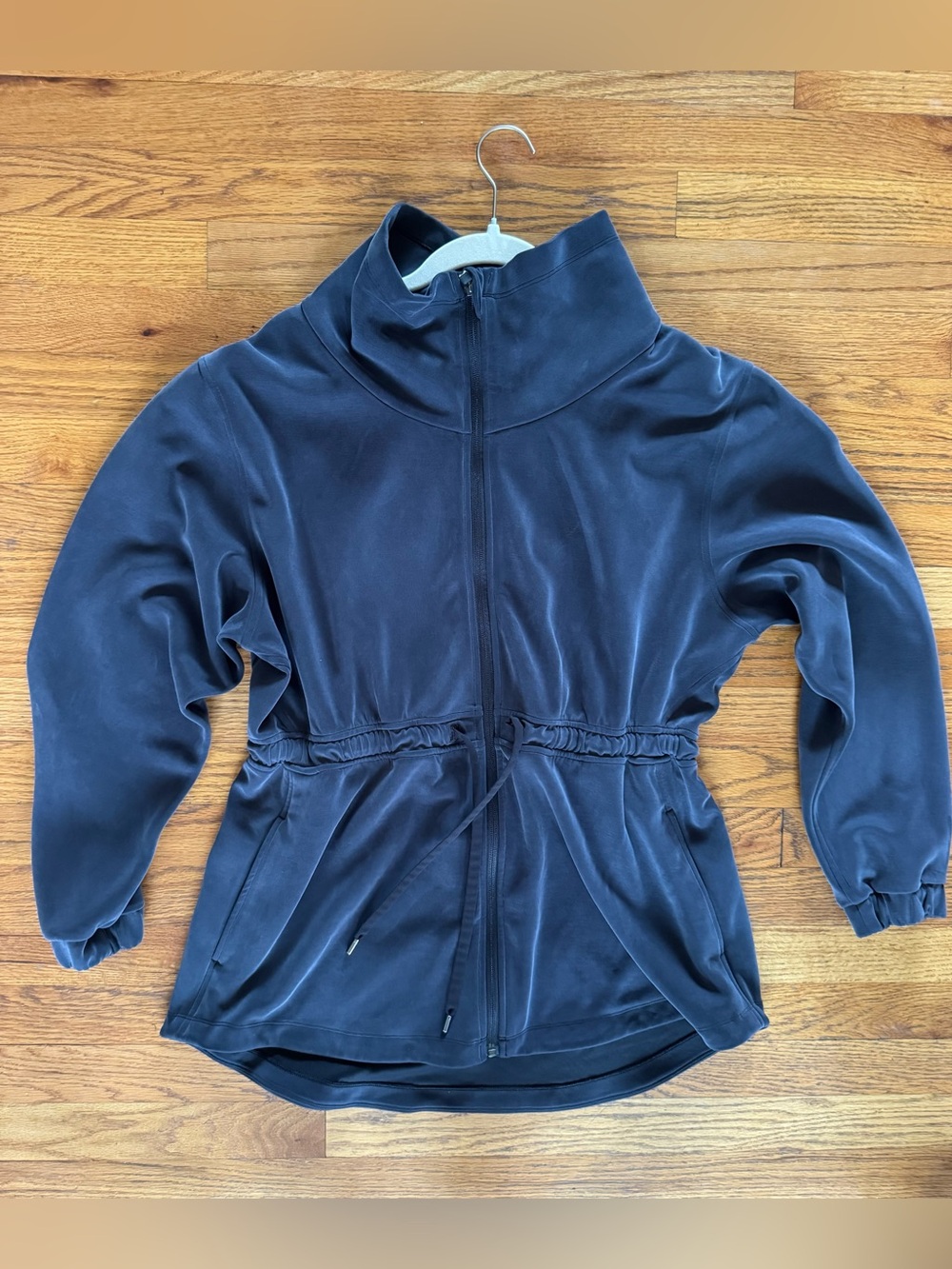 Lululemon Softstreme Cinch-Waist
Jacket
Graphite Grey